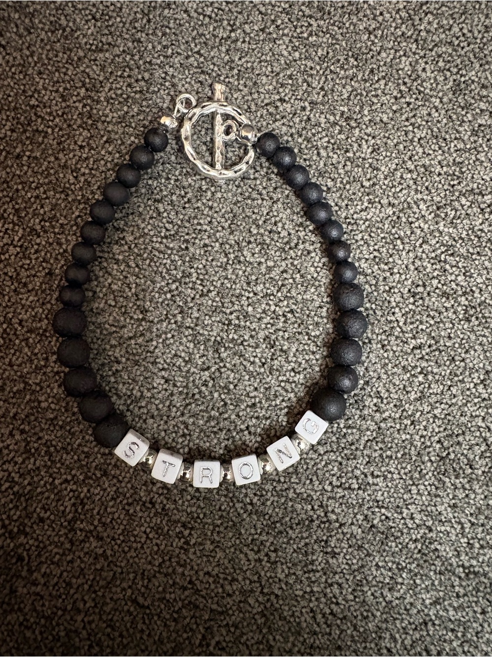 Strong Beaded Bracelet in Black and Silver